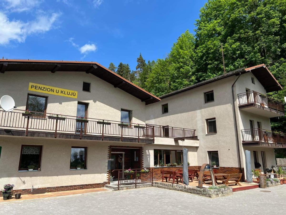 Penzion U Kluju Vestin Exterior foto